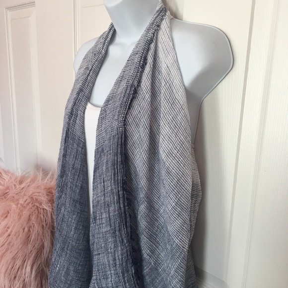 Universal Thread Coverup - Picture 2 of 7